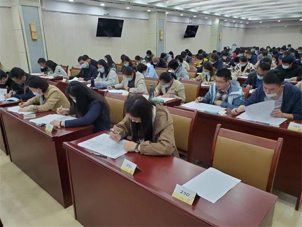 聊城市2021年互聯(lián)網(wǎng)新聞信息服務(wù)單位內(nèi)容管理從業(yè)人員培訓(xùn)測(cè)試工作成功開展